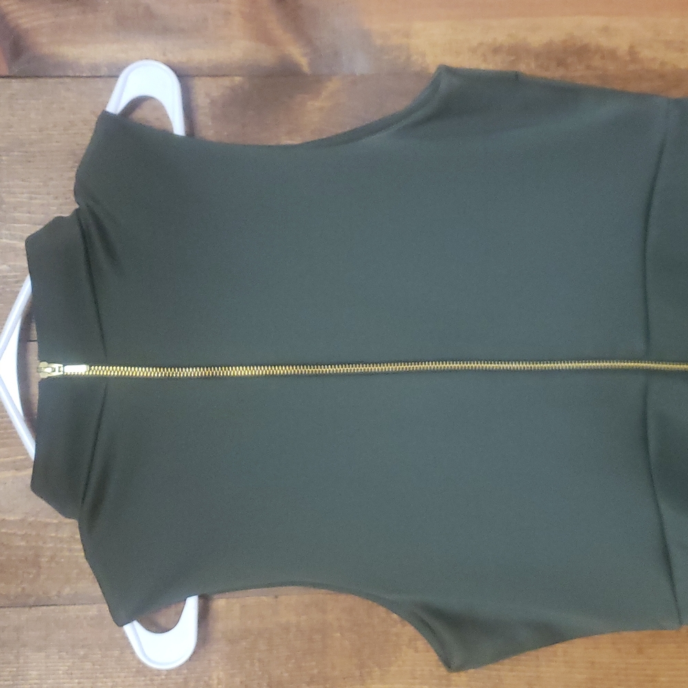 Dress - Picture 5 of 7